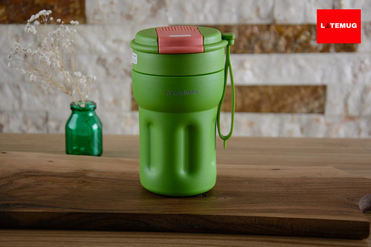 تراول ماگ live alone سبز