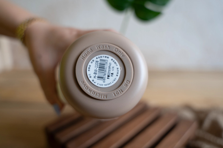 ضربه گیر سیلیکونی کف تراول ماگ