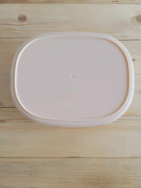 قسمت پلاستیکی قابل استفاده در ماکروفر و فریزر هست