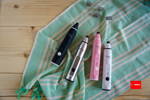 همزن شارژی و فومر یونیک لایف دارای ۴رنگ