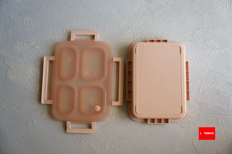 قسمت پلاستیکی قابل استفاده در ماکروویو و ماشین ظرفشویی هست