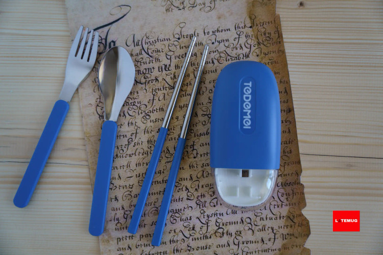 ست جیبی قاشق و چنگال و چاپ استیک استیل آبی