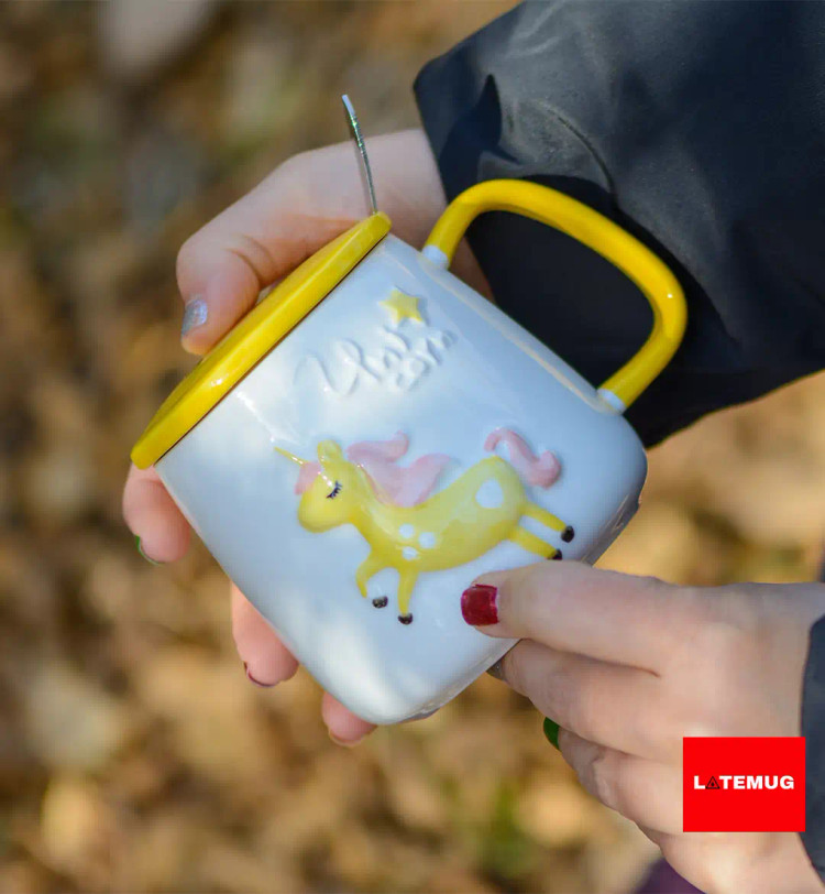 ماگ سرامیکی یونیکورن دربدار و قاشق دار رنگ زرد