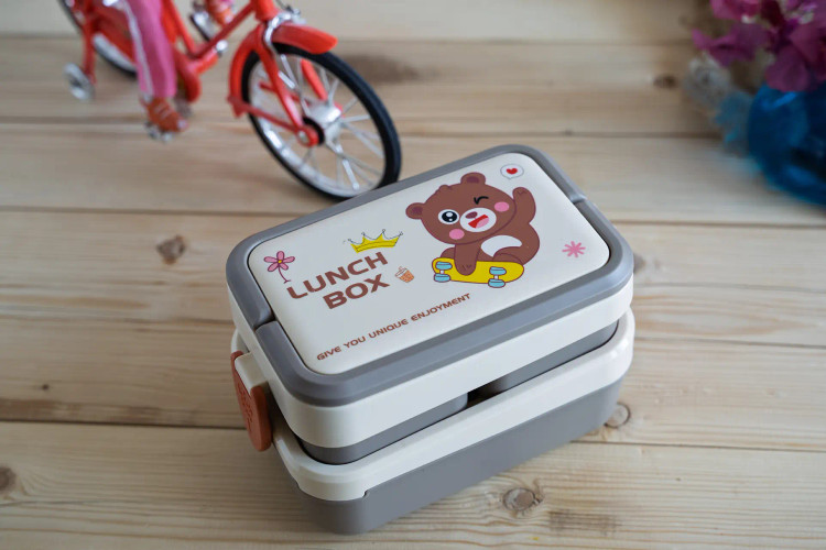 ظرف غذای دوطبقه سه تیکه پلاستیکی ماکروفری طرح خرس