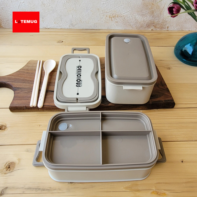 هر دو طبقه درب دارد