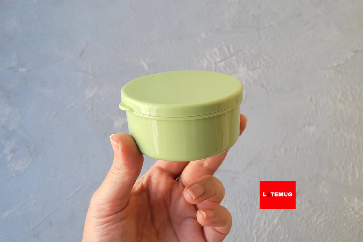 دارای پیاله برای ماست، تنقلات، ترشی، زیتون، سیرو...