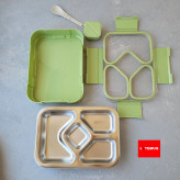 قسمت استیل از پلاستیک جدا میشه و میتونید داخل فر یا گرمگن بذارید