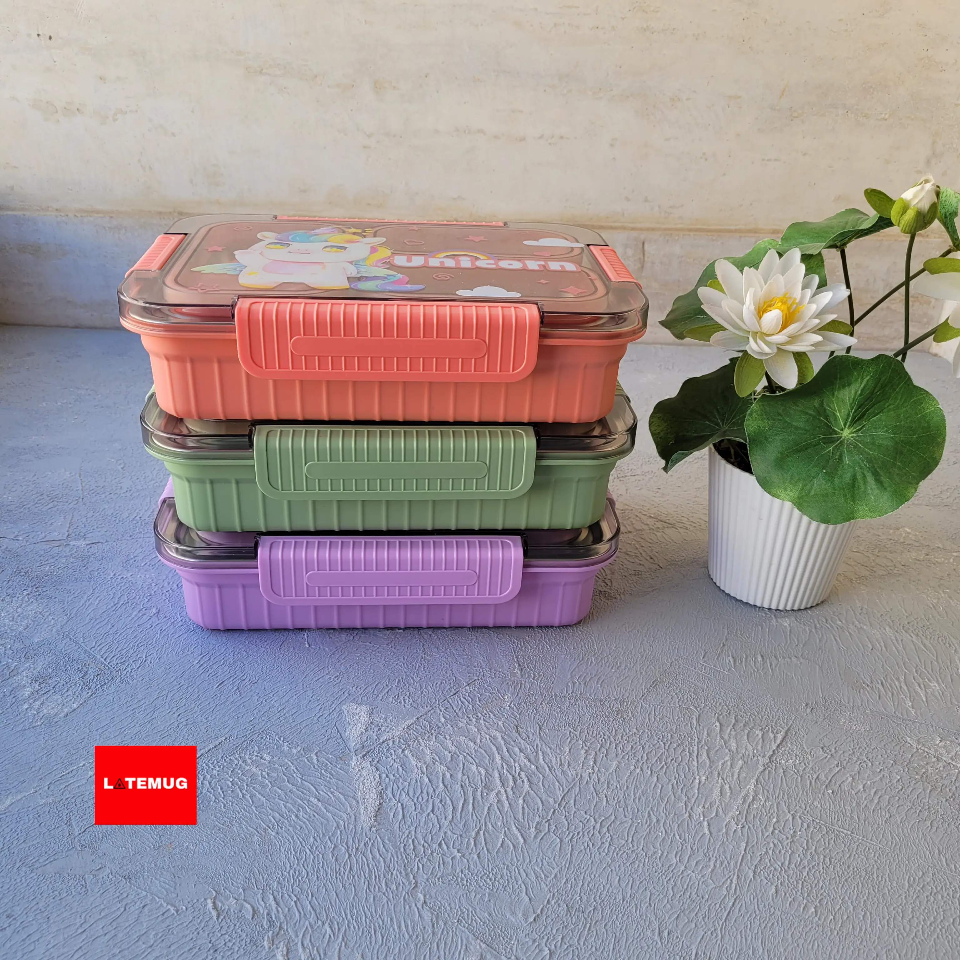 ظرف غذای سه خانه داخل استیل کاسه دار واشر جدا دارای ۴قفل لولایی اطراف ظرف هست