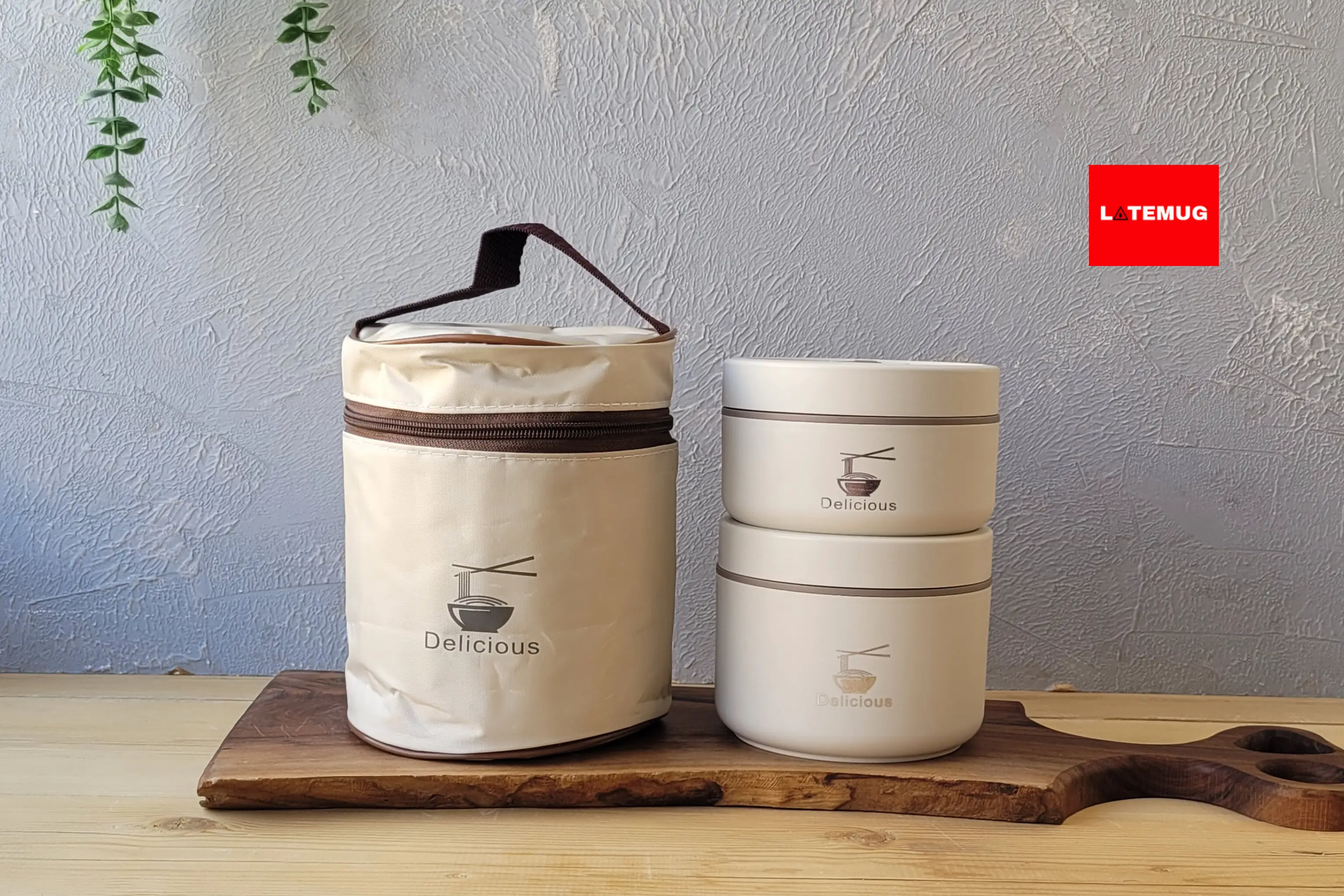 ظرف غذای دو تایی گرد دلیشز رنگ کرم همرا با کیف عایق حرارتی