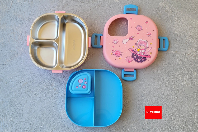 طبقه دوم استیل سه قسمتی 304 ضدزنگ هست و جدا میشه و میتونید داخل فر یا گرمگن بذارید