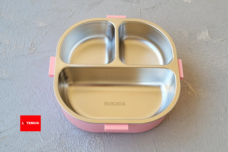 قسمت استیل، استیل 304 ضدزنگ هست و از قسمت پلاستیکی جدا میشه و میتونید داخل فر یا گرمگن بذارید