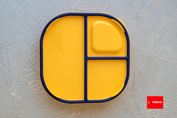 دربی که روی قسمت استیل قرار میگیره واشر داره که محتویات سه خانه با هم قاطی نشن