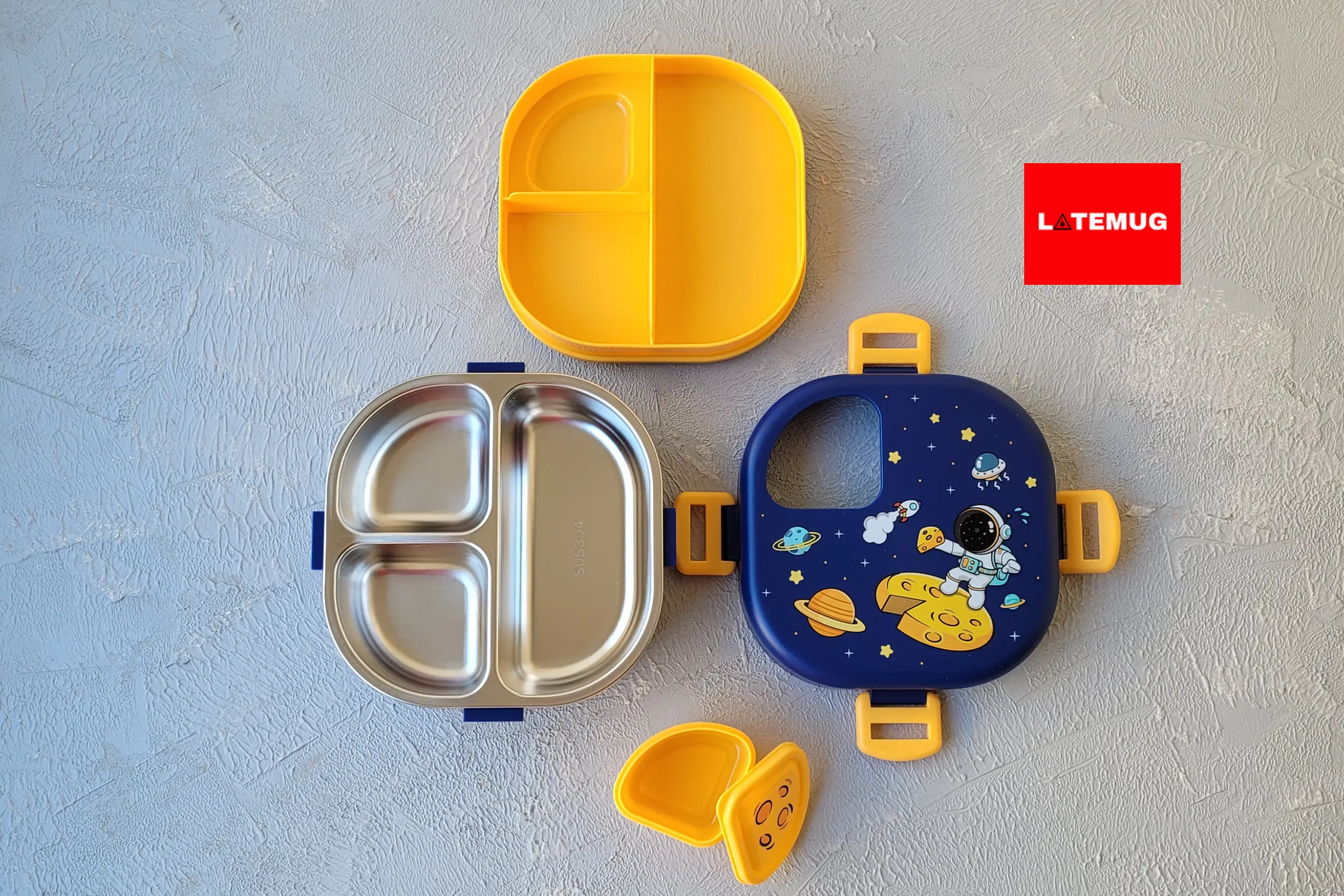 ظرف غذای یک و نیم طبقه فضانورد در دو رنگ صورتی و سرمه ای